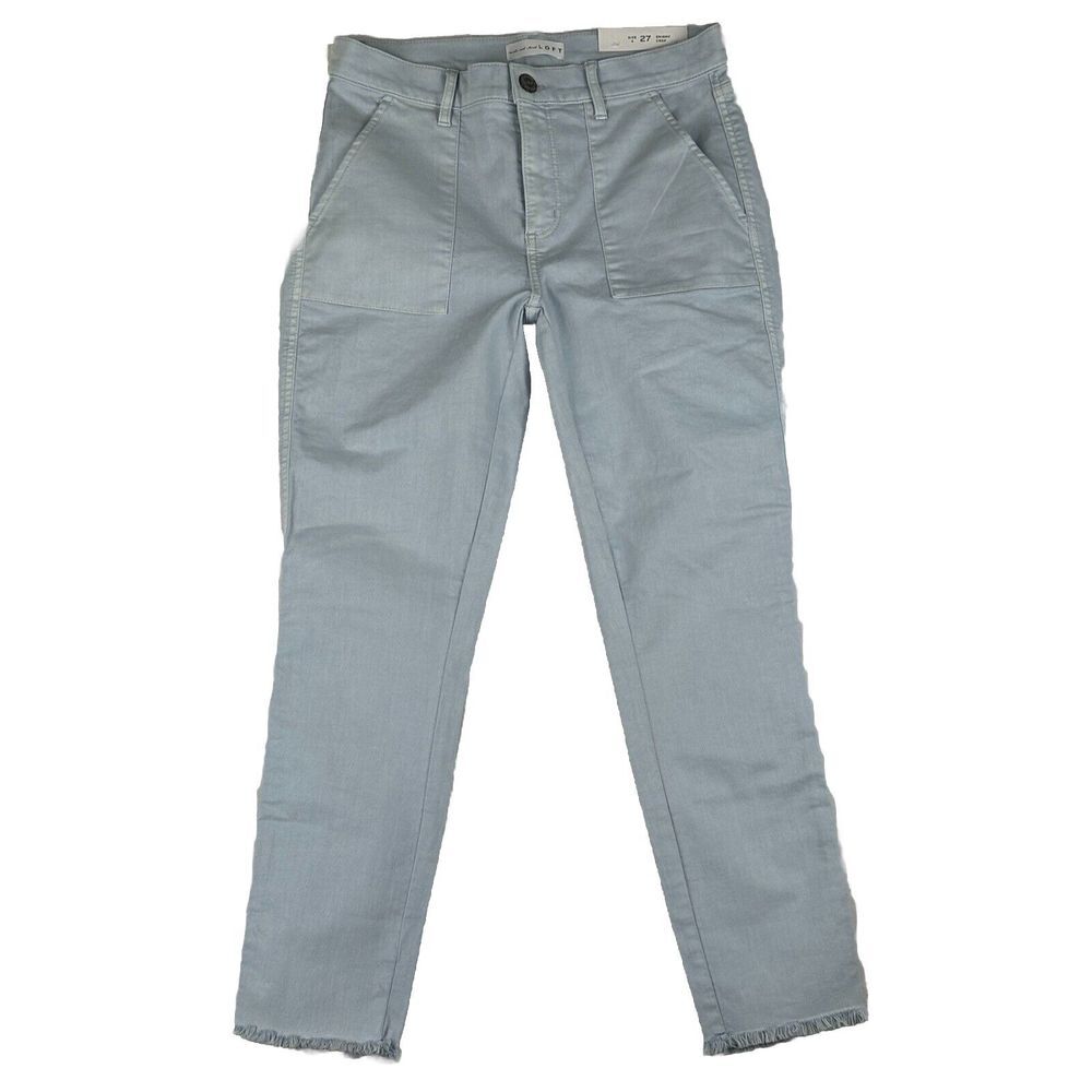 LOFT Women's Frayed Mid Rise Straight Jeans Crop In Light‎ Blue Size 27/4 NWT